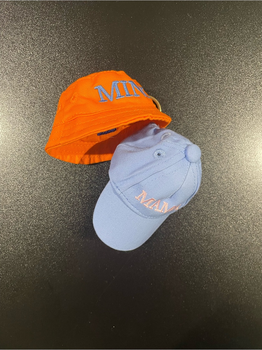 Paper Source 'MAMA' & ‘MINI’ Embroidered Hat Key Chain - NWT 🔑🧢